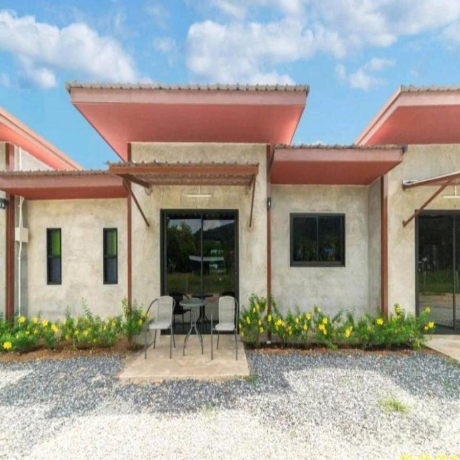 Malinee Resort Bang Tao Beach  Exterior photo