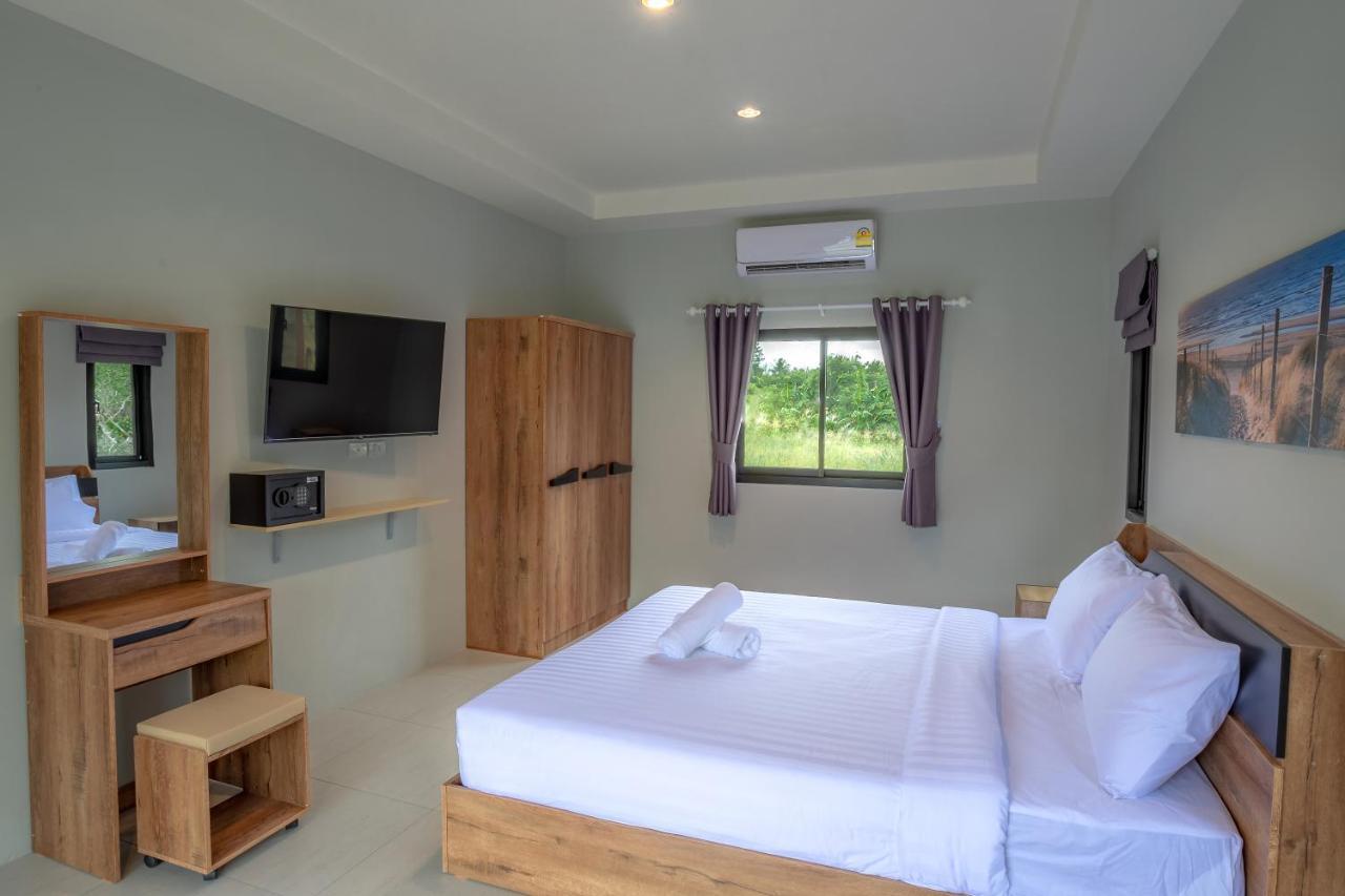 Malinee Resort Bang Tao Beach  Exterior photo